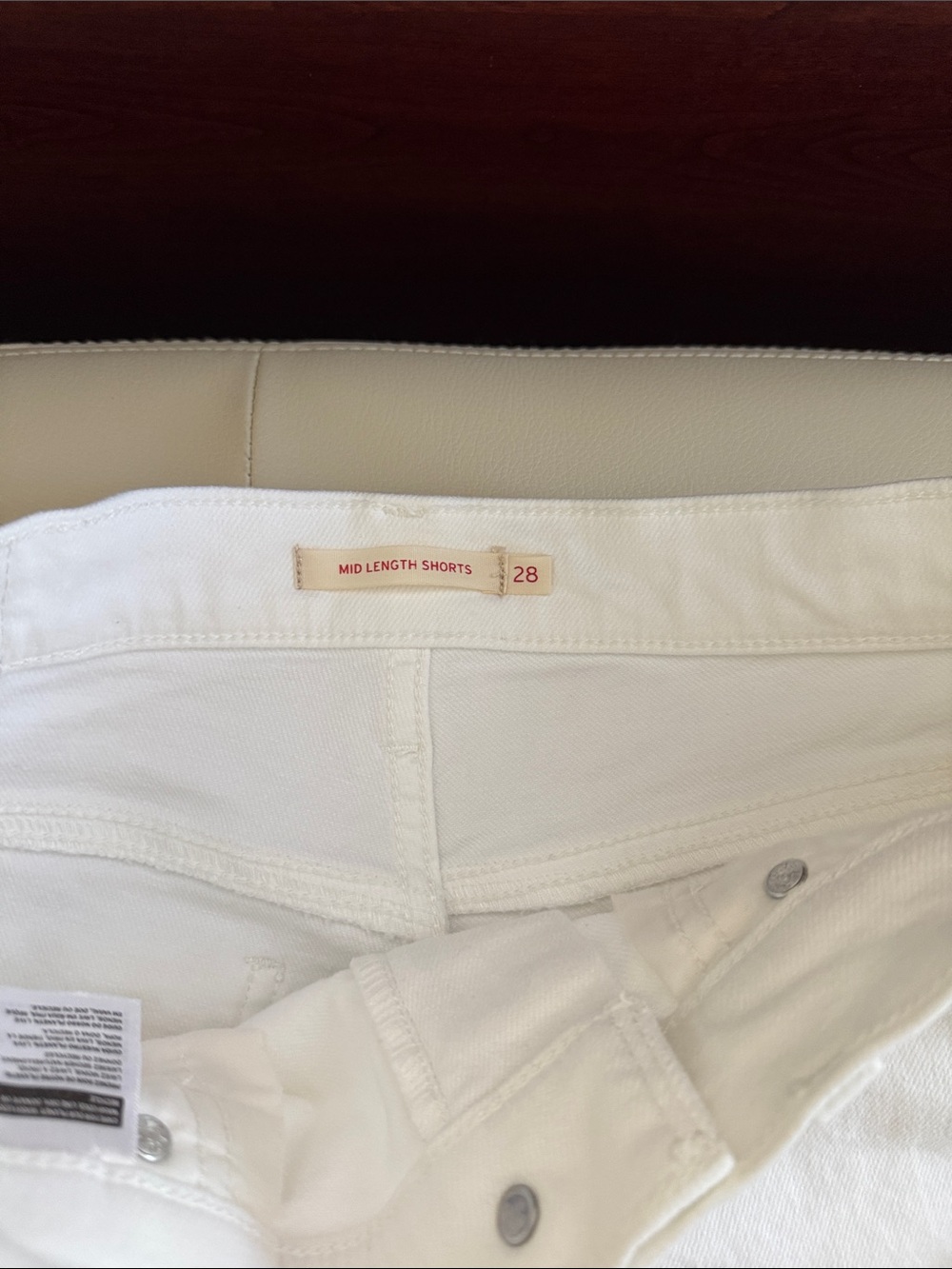 Levi’s Mid-length shorts - Picture 5 of 7